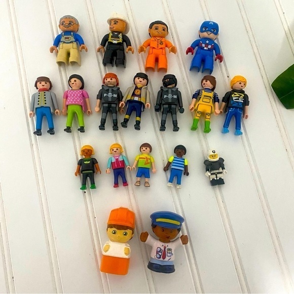Lego Duplo Mixed Figure Lot Of (18) See All Pictures - Picture 1 of 9